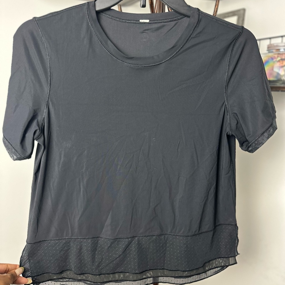 Lululemon Sole Training Short Sleeve polka dot size 4 no size tag - Picture 4 of 7